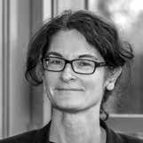Sandra Fietkau, geboren 1980, ist Professorin für Theorie und Praxis der Sozialen Arbeit mit Schwerpunkt Inklusion an der Evangelischen Hochschule Ludwigsburg.