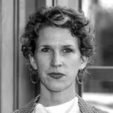 Verena Fries, geboren 1985, ist Diplom-Soziologin und seit 2012 bei der Schader-Stiftung in Darmstadt tätig, seit 2013 als Assistentin des Stifters.