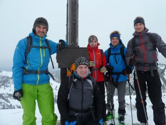 15 Tourenberichte Skitour zur Rotwand (9. Februar 2014) Wieder einmal mussten wir das Tourenziel kurzfristig ändern.