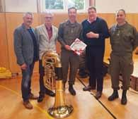 Der Hörspielsprecher, Militärpfarrer Pater Anselm Kassin, erzählte das Märchen, die Militärmusik Kärnten verklanglichte es mit der Programmmusik des Komponisten.