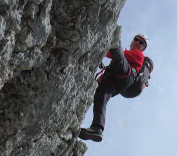 Klettersteigwoche Sextener lomiten Tour: S 2019-18 (08.09. 14.09.2019) Leitung: Edgar Stenger Nach einer staulastigen Anreise erreichen wir zunächst die Nordtiroler Alpen.