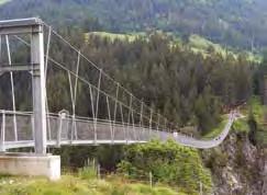 Der Lechweg ist ein zertifizierter Weitwanderweg. Er führt vom Formarinsee bis zum Lechfall in Füssen. Die Länge beträgt etwa 125 Kilometer.