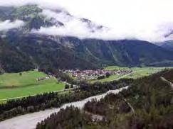 Bis nach Steeg geht es dann am Lech entlang. Die Entfernung von Warth nach Steeg beträgt ca. 15 Kilometer und es geht etwa 400 Meter bergauf und 800 Meter bergab.