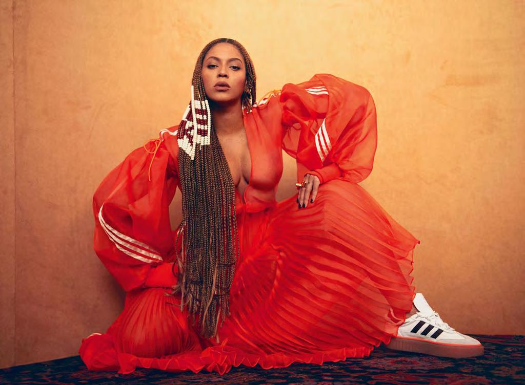 Auch die Mode fängt bei Adidas beim Sport an: Popstar Beyoncé schwört auf die drei Streifen. Akzente: Adidas ist längst auch eine Modemarke. Wie halten Sie das Image hoch?