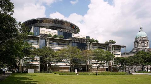 Supreme Court Building Architekt: Foster and Partners Bauherr: Republik Singapur Fertigstellung: 2005 Gesamtfläche: 72.