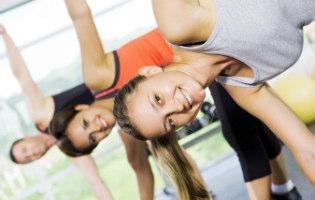 Gymnastik und Entspannung Der Kurs soll die Wahrnehmung des eigenen Körpers durch körperliche und geistige Bewegung schärfen. Er bietet körperschonende Dehnungs- und Kräftigungsübungen.