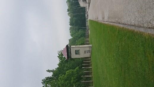 Unterwegs gab es keine Staus und wir kamen pünktlich in Dachau an. Die Schülerinnen und Schüler wurden sehr gut auf diesen Anlass vorbereitet.
