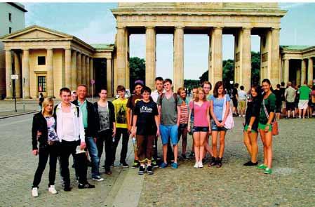 Bürener Jugendpflege auf Städtetour Die Jugendpflege Büren hat verschiedene Reiseprojekte in den Sommerferien angeboten. In der Zeit vom 30. Juli bis zum 3.