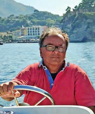 Mein Name ist Alfredo De Crescenzo, ich bin 1954 in Rom geboren und leidenschaftlicher Koch, Ehemann und Vater. Mit meiner Frau Francesca habe ich 2 Kinder im Alter von 12 und 17 Jahren.