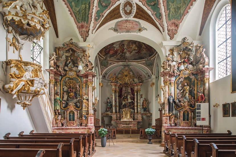 DENKMALFORSCHUNG München-Bogenhausen, kath. Filialkirche St. Georg, Hochaltar (Foto: BLfD, Michael Forstner) einfügt. Aufgrund der formalen Veränderungen wirkt der Altar heute isoliert.