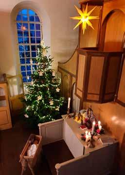 Pfarramt Friedland Heiligabend in Elkershausen Festlich geschmückt mit Kerzen, Tannengrün und einem wunderschönen, großen Weihnachtsbaum war unsere St.