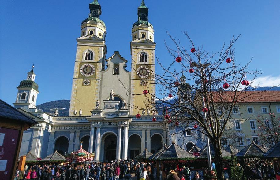reisen Drei Tage logierten die Windsbacher in Brixen. Die Stadt bot den Sängern Sonne pur und einen winterblauen Himmel.
