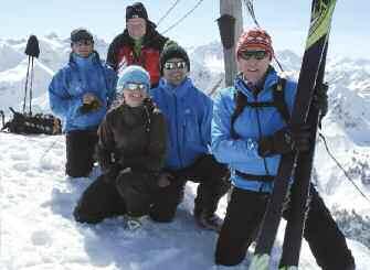 Verrücktes Skitouren- Frühjahr 2013 Geplant war für Mitte März eine schneidige Frühjahrs-Skitour auf den Daumen kombiniert mit einer Radtour.