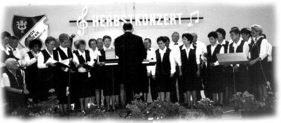 Der MGV Kleinblittersdorf unter der Leitung von Bruno Rabung, hatte sich mit den beiden Liedern "Landerkennung" und "Alte Landsknechte" schwere Literatur ausgesucht.