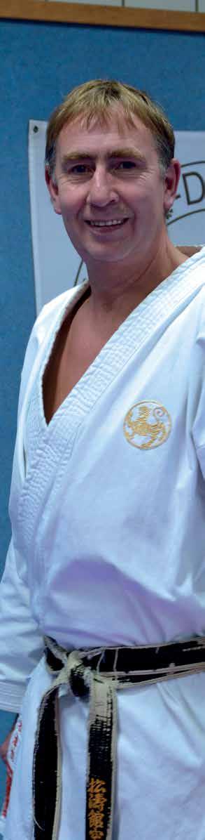 2015 mache ich seit 40 Jahren Karate. Irgendwie war da die Zeit reif, den siebten Dan zu machen und die Weltmeisterschaft in Bremen war dafür ein schöner Rahmen.