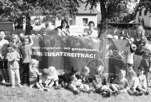 Unterstützung des Kindergartens interessiert werden. Am 16.06.2010 war es so weit! Wir, Kinder der Igel- und Blümchengruppe aus der Kinderkrippe Leuna, veranstalteten gemeinsam ein Sportfest.