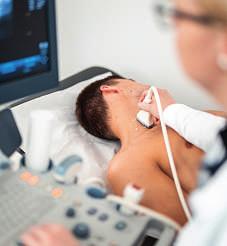 Eine Ultraschalluntersuchung der Halsschlagaderdicke zeigt das Risiko für Herz-Kreislauf-Erkrankungen. Foto: Prävent GmbH Unternehmen.