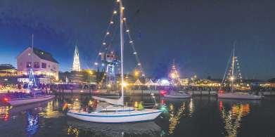 Zwischen den musikalischen und artistischen Highlights des Abends wird der traditionelle, herrlich bunte Boots-Lichterkorso in See stechen.
