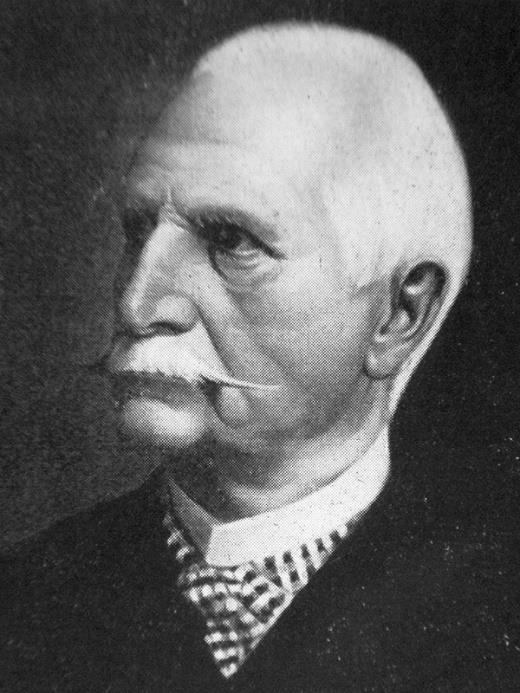 Ehrenbürger Am 2. September 1882 wurde ihm der Titel Geheimer Regierungsrat verliehen. 1893 schied er nach 45-jähriger Tätigkeit aus seinem Amt.