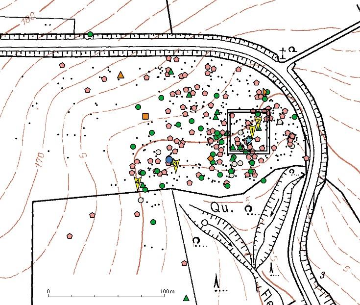 Die Prospektion des steinzeitlichen Fundplatzes auf der Flur Ginsterfeld in Overath 13 Abb. 1 (gegenüber) Fragment eines latènezeitlichen Glasarmringes mit sieben Wülsten. Abb. 2 (oben) Bohrungen, Funde und Befunde.
