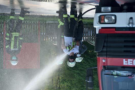 Realistisch betrachtet besteht die Arbeit der Feuerwehren jedoch vor allem aus praktischen Tätigkeiten, die sich auf virtuellem