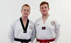 Viktor Ludwig erreicht Schwarzen Gürtel im Taekwondo Es war bislang ein anstrengendes, aber bereits äußerst erfolgreiches Jahr für Viktor Ludwig (rechts im Bild) vom TV Jahn Walsrode.