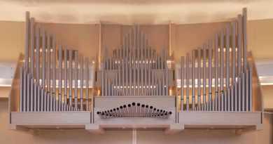 ODo - Orgel am Donnerstag An jedem 1. Donnerstag eines Monats (ab Oktober, siehe terminflyer) veranstalten wir um 19.30 Uhr Orgel am Donnerstag, kurz ODo.