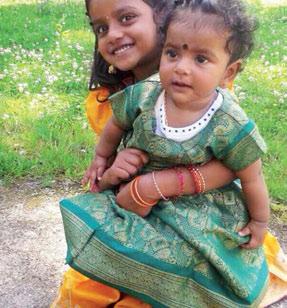 Warum Menschen fliehen Pottu Schutz vor dem Bösen Blick Hinduistische Tradition aus Sri Lanka Das Pottu wird über der Nasenwurzel zwischen den Augenbrauen aufgetragen.
