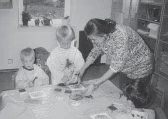 Im Oktober 1992 übernahm die jetzige Kindergartenleiterin, Uschi Steidle die Leitung und Silke Kluge begann als dritte Kraft als Kinderpflegerin im Kindergarten.