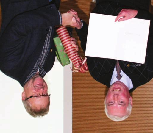 Kreisgruppe Fulda Gerhard Dorn (rechts) wurde für 50-jährige Gewerkschaftszugehörigkeit geehrt. sing bescheinigte eine ordnungsgemäße Kassenführung. Es folgten Neuwahlen für den KG-Vorstand.