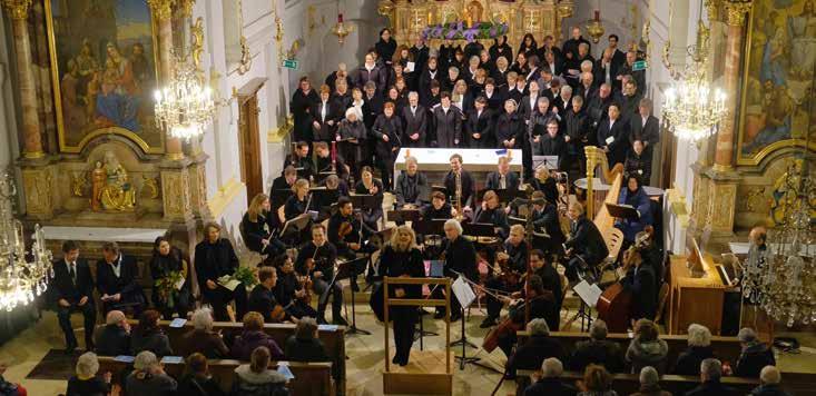 Jubiläumskonzert Advent 2019 Jubiläumskonzert 11 Es sollte ein besonderes Konzert werden, anlässlich des 150-jährigen Chorjubiläums. Die Erwartungen waren sehr hoch und die drei Chöre Kirchenchor St.