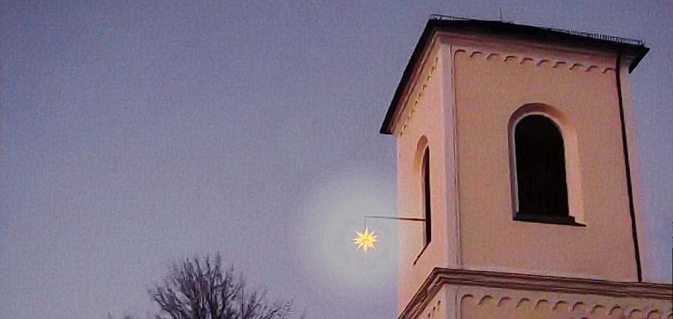 Einladungen 9 Musikalische Andacht: Advent ist ein Leuchten! Sonntag, 13. Dezember, 16:00 Uhr in der Hoffnungskirche Advent ist ein Leuchten. Es spricht von der Hoffnung und den Wegen voll Zuversicht.