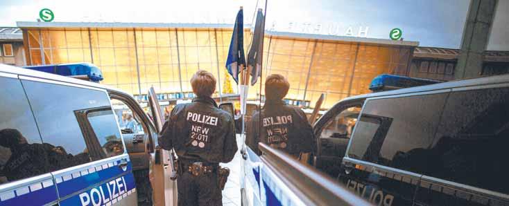 Strickpulli Security BW GB Polizei Pullover NEU Schwarz versch Größen Brit 