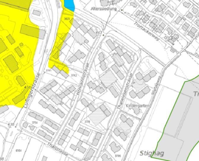 Naturgefahren Im Nordwesten des Quartiers Hohrianli bestehe eine geringe (gelb) bis mittlere (blau) Gefährdung durch den Ruebisbach.