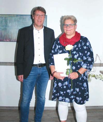Die Überraschung ist geglückt: Claudia Kohlmann vom TuS Nartum wurde im NFV-Kreis Rotenburg mit dem DFB-Ehrenamtspreis 2019 ausgezeichnet.