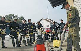 Insgesamt 101 neue Feuerwehrleute wurden von ihnen professionell auf den Ernstfall vorbereitet über 70 Prozent mit einem sehr guten Lernerfolg.