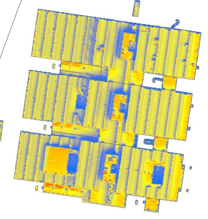 Errichtung einer PV-Anlage auf dem Dach des Berufsschulzentrums Nord (Rahmenbedingungen) Aus dem Solarkataster Hessen ergibt sich: Eine bedingte Eignung der Dachflächen Eine mittlere