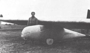 im Museum Martin Atzwanger aus Österreich hat neben anderen Espenlaub-Typen auch die E4 als flugfähiges Modell nachgebaut. Ab dem 25.10.