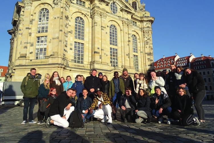 2.2 Geschäftsbereich Finanzen, Personal und Recht Die Azubis aus Frankreich und Dresden begegneten sich im Rahmen des Programms Ausbildung on Tour".