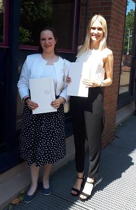 1.4.2 Abgeschlossene Ausbildungen Gina Nieberding und Anna Lindek haben die Ausbildung zur Verwaltungsfachangestellten am 28.06.2018 mit gutem Ergebnis abgeschlossen.