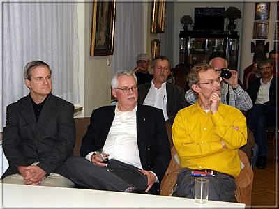 (vorne, von links:) John Donaldson, Gunnar Finnlaugsson, Claes Løfgren; dahinter Per Skjoldager und (mit Kamera) Calle Erlandsson.