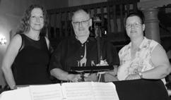 Hauptwerk ist das Te Deum, und auch eine der Mozartschen Kirchensonaten soll erklingen. Die Instrumentalisten sind: Bettina und Friedemann Kober (Violinen) und Wilfried Müller (Orgel).