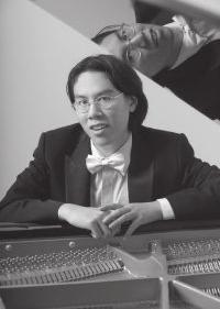 Juni 2012 19:30 Uhr Klavierkonzert mit John Chen, Neuseeland In Malaysia geboren, wurde der 25-jährige Pianist John Chen 2004 zum jüngsten 1. Preisträger beim Sydney Int.