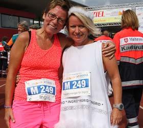 Marathonläuferin Ingrid Kastner und ihr "Engel" Christine.
