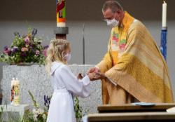Eingeladen zum Fest des Glaubens Erstkommunionfeiern 2021 in St. Andreas in Eching An den beiden Wochenenden vom 17./18. und 24./25.