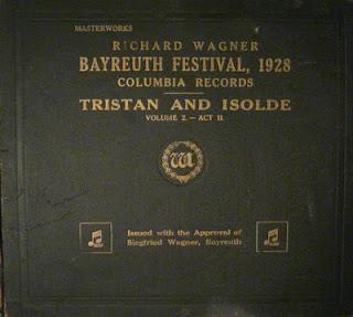 Die Gesamtaufnahme von Tristan und Isolde unter Karl Elmendorff entstand in Bayreuth 1928 mit den Sängern, die auch auf den Festspielen sangen. Sie erschein bei Columbia.