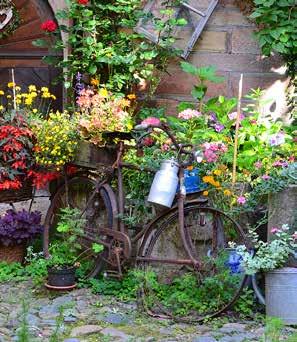 Er ist jedoch ein sehr beliebter Gartenstil, der sich an der englischen Gartentradition orientiert.