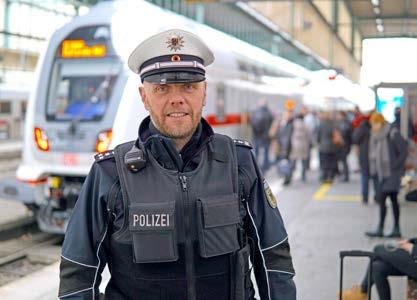 Titelthema Das Feld der Übung war schnell verlassen Gedanken zu Training und Wirklichkeit Roland Weckenmann nahm im vergangenen Jahr an der Großübung im Stuttgarter Hauptbahnhof teil.