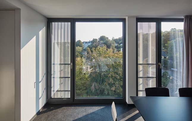 Wohnanlage in Wuppertal: Das ausgezeichnete Projekt aus 4 dreigeschossigen Häusern und einem feingeschossigen Punkthaus bietet 132 Wohnplätze und ist als
