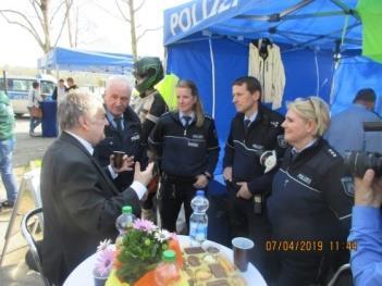 Schwerpunktaktion 2019 21 Eröffnung des Biker-Frühlings durch den Innenminister des Landes NRW Herbert Reul in Essen Unter der Federführung der Essener Polizei fand am 7.
